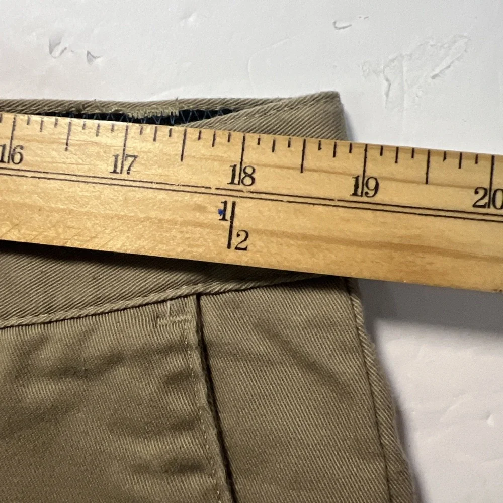 Volcom Khaki Chino Shorts Men's Size 36 Beige Flat Front Casual Skate